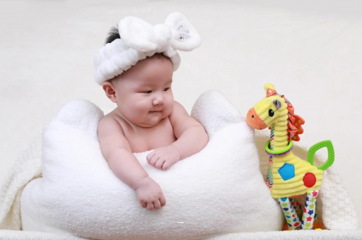 临猗宝宝几个月翻身